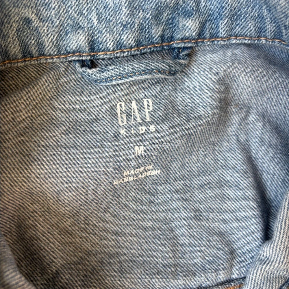 Gap jean jacket girls medium